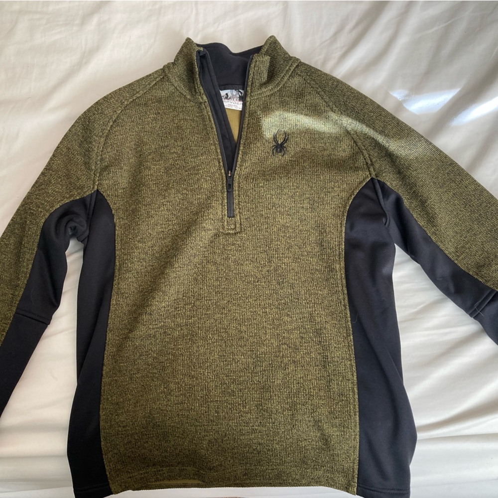 Spider green and black medium sweater